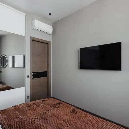 Apartment двокімнатні з прямим видом на море! 44 перлина! є підземний паркінг